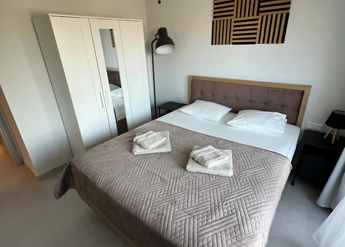 Alexandar15 Apartman *